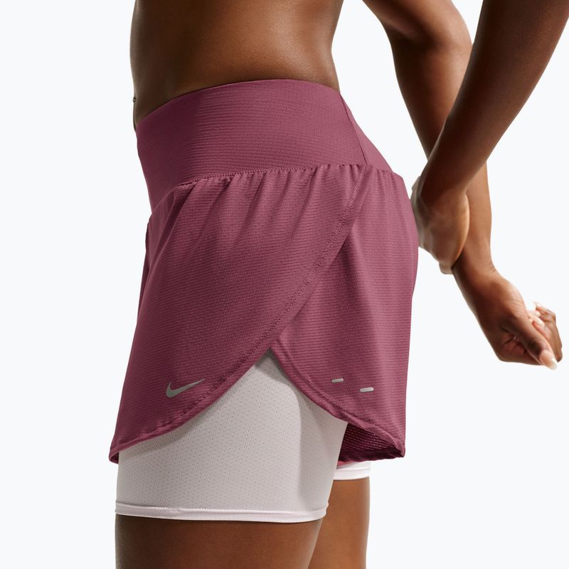 Дамски шорти за бягане Nike Flow pink smoke 5