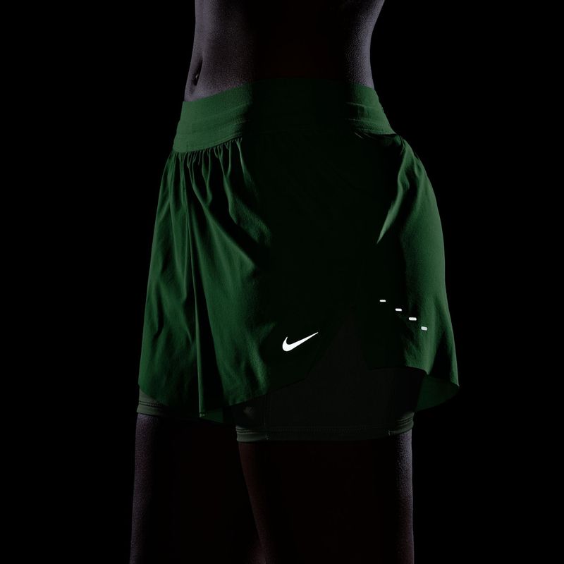 Дамски шорти за бягане Nike Swift Mid-Rise 2in1 illusion green 8