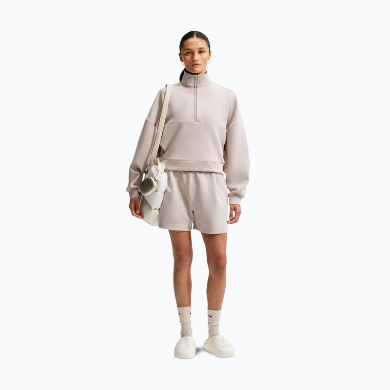 Дамски тренировъчни шорти Nike 24.7 ImpossiblySoft cream Ii/cream Ii/college grey 2