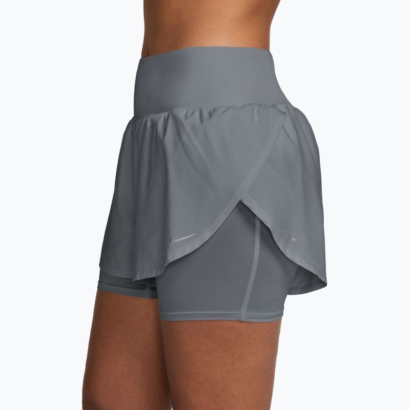 Дамски шорти за бягане Nike Tempo Flow cool grey/cool grey 3