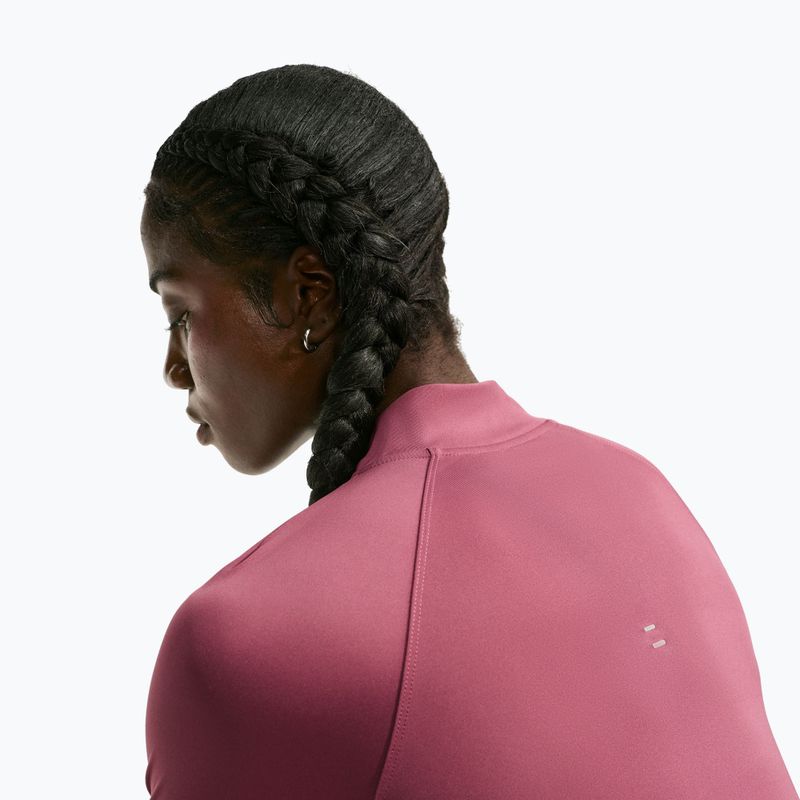 Дамски суитшърт за бягане Nike Tempo Dri-Fit 1/4 Zip pink smoke 5