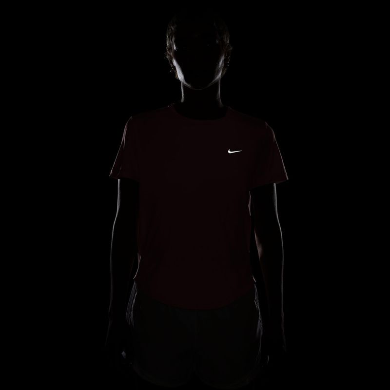 Дамска тениска за бягане Nike Tempo pink smoke 7