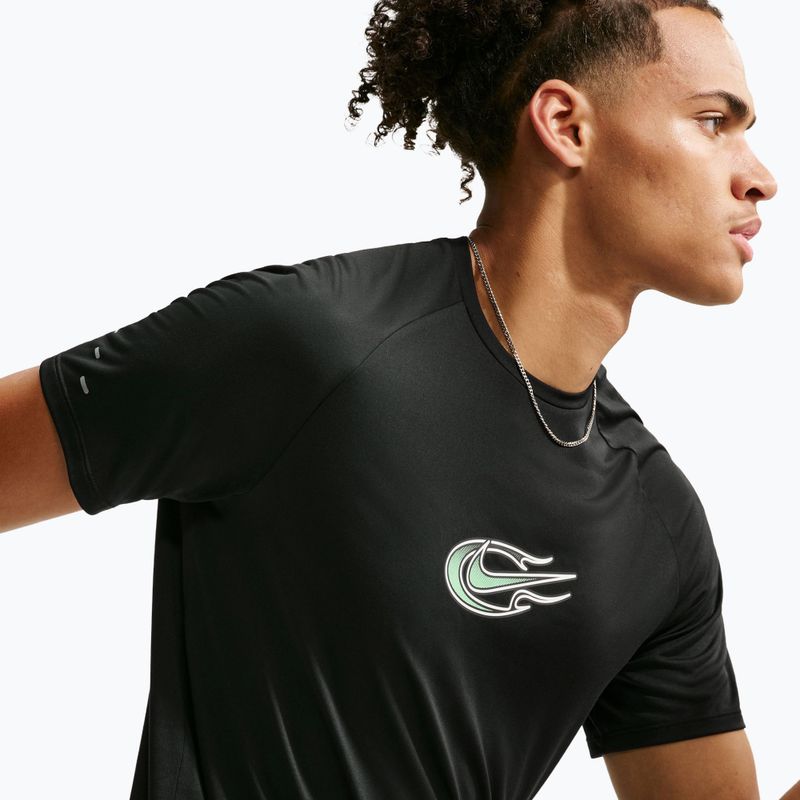 Мъжка тениска за бягане Nike Stride black 5