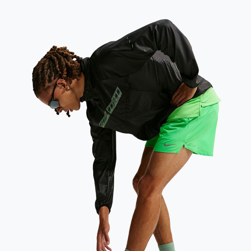 Мъжки къси панталони Nike Stride Dri-Fit с подплата 5" green spark 4