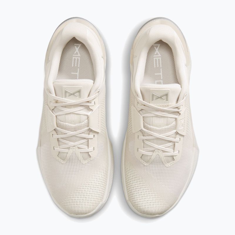 Дамски обувки за тренировка Nike Metcon 10 light orewood brown/phantom/metallic silver 4