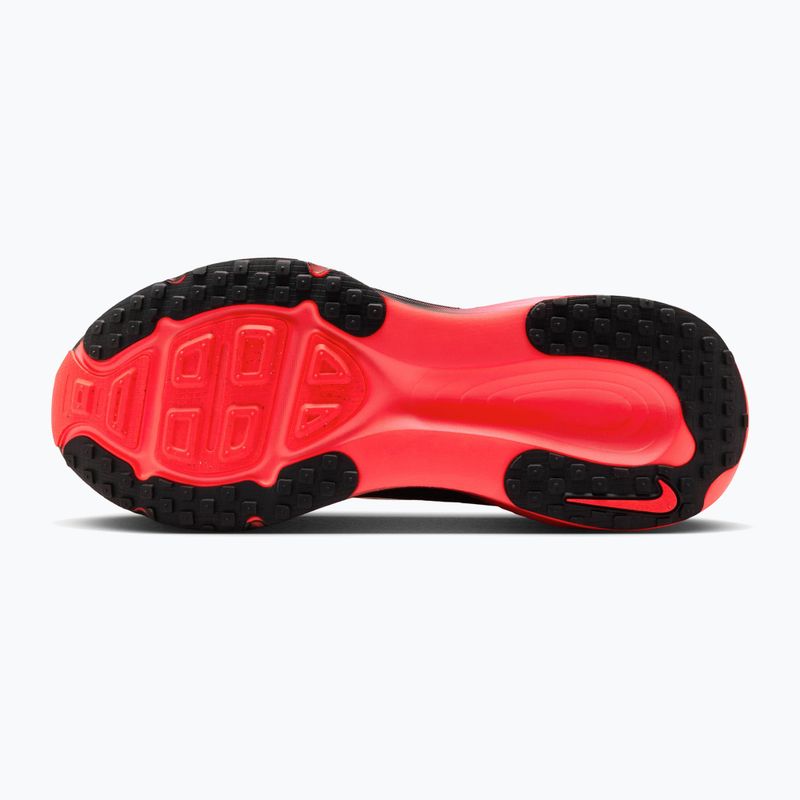 Мъжки обувки за бягане  Nike Vomero 18 black/university red/bright crimson 4