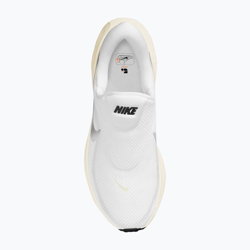 Дамски обувки за бягане Nike Revolution 8 EasyOn white/sail/black/metallic silver 4