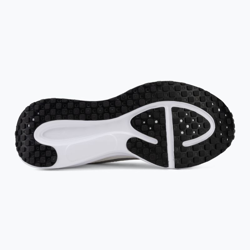 Дамски обувки за бягане Nike Revolution 8 sail/white/black/metallic silver 4
