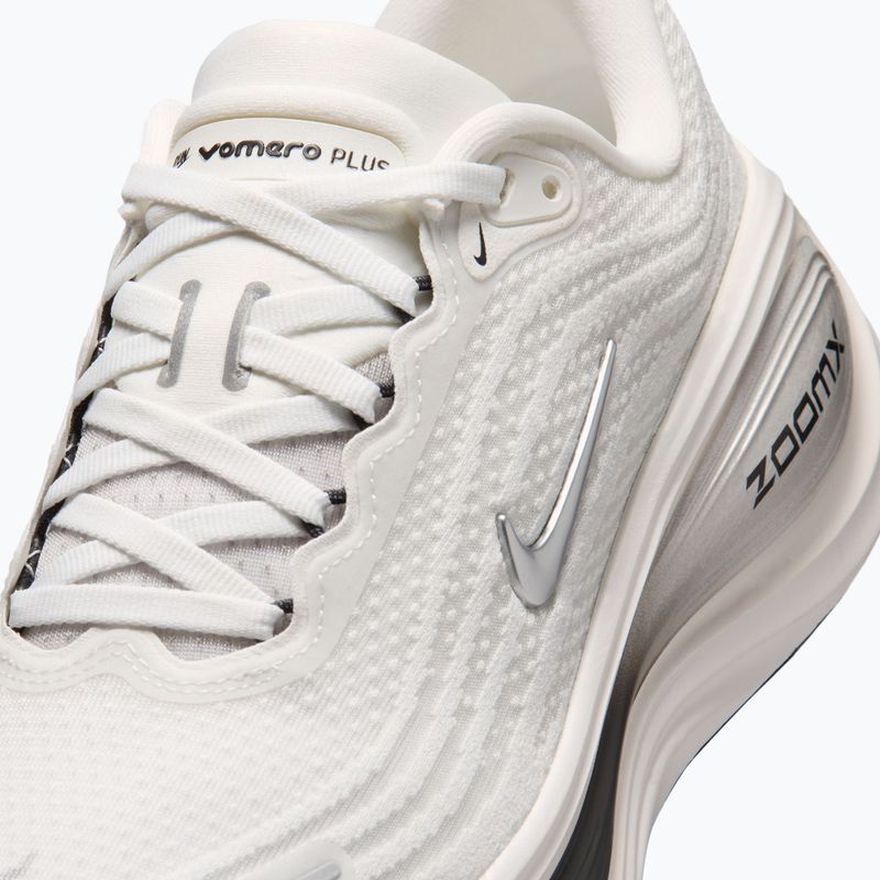 Дамски обувки за бягане Nike Vomero Plus summit white/sail/metallic silver 5