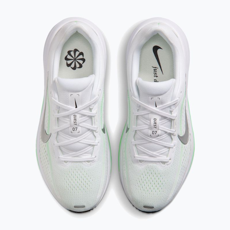 Дамски обувки за бягане Nike Quest 7 white/illusion green/metallic silver 5