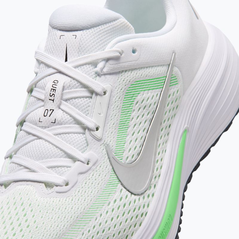 Дамски обувки за бягане Nike Quest 7 white/illusion green/metallic silver 7
