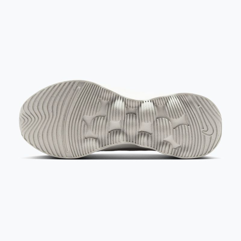 Дамски обувки Nike Motiva 2 summit white/phantom/metallic silver 6