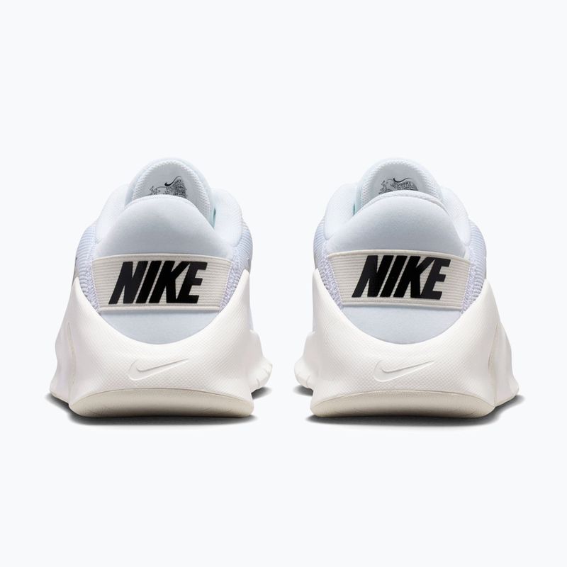 Дамски обувки за тренировка Nike Flex Train white/sail/phantom/ metallic silver 4