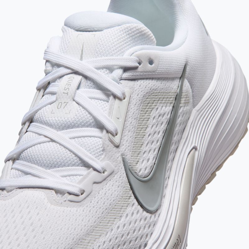 Дамски обувки за бягане Nike Quest 7 white/vast grey/vast grey/wolf grey 7