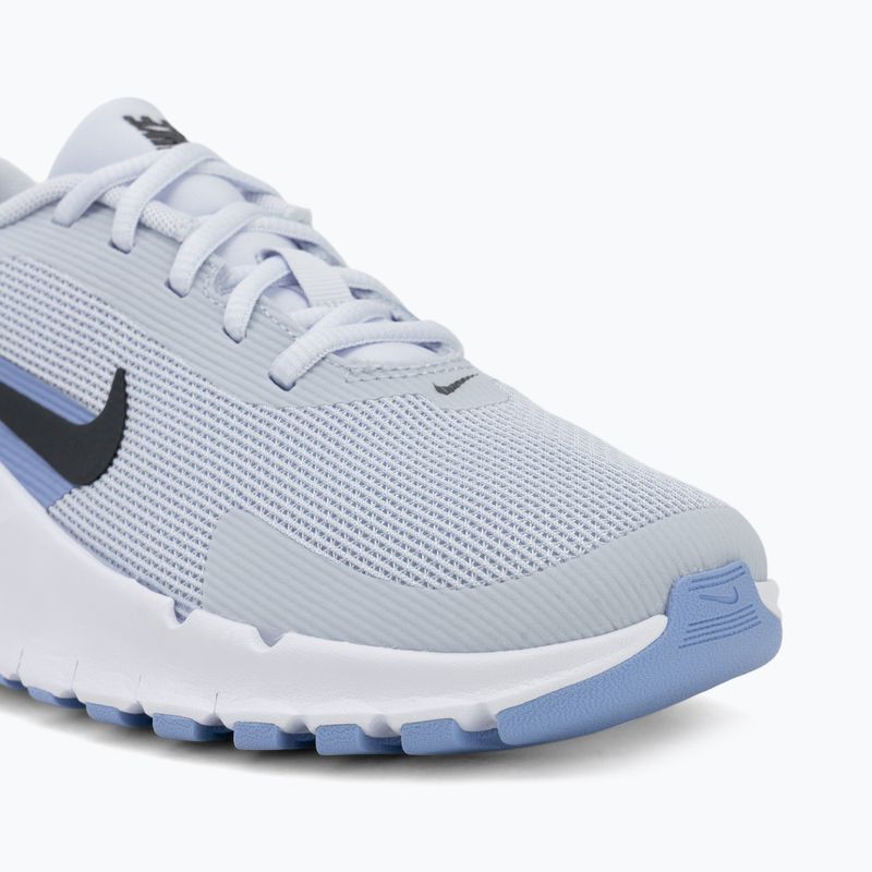 Дамски обувки за тренировка Nike Flex Train football grey/aluminum/white/anthracite 7