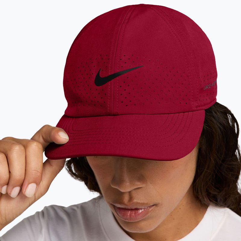 Шапка с козирка Nike Dri-FIT ADV Club team red/pale ivory 4