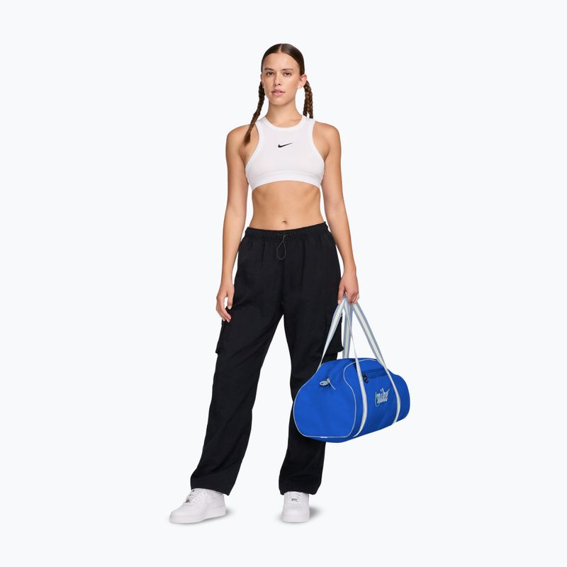 Дамска тренировъчна чанта Nike Gym Club Retro 24 l old royal/hydrogen blue/hydrogen blue 10