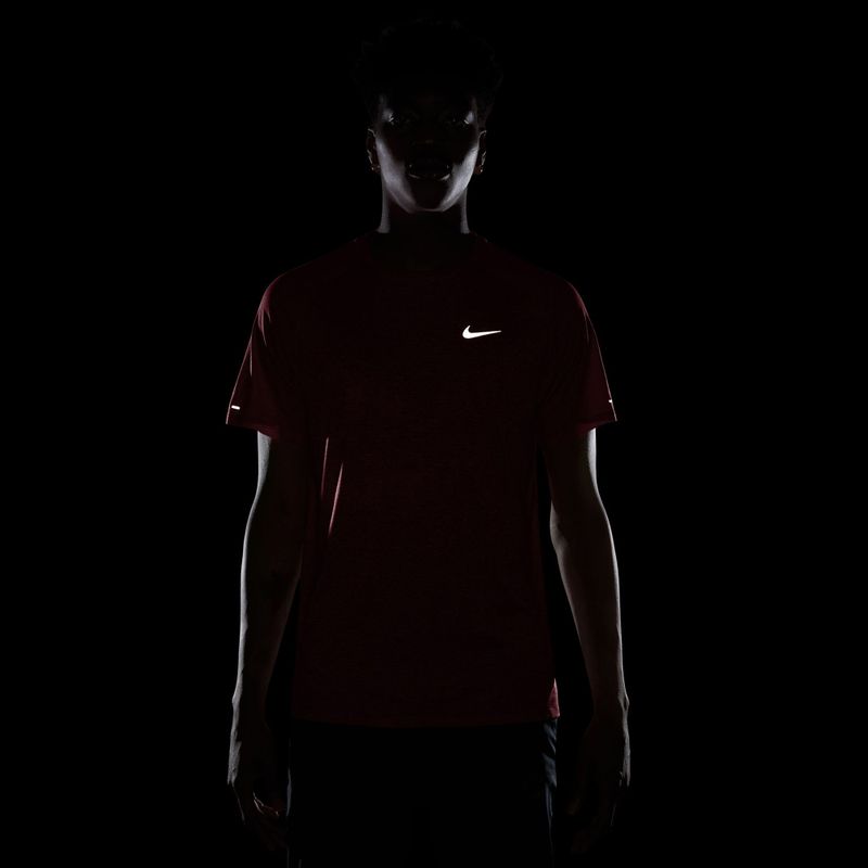 Мъжка тениска за бягане Nike Stride tough red 6