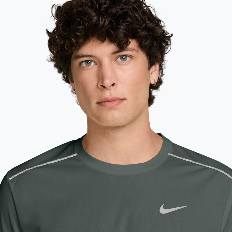 Мъжка тениска за бягане Nike Miler Dri-Fit UV camo green 3