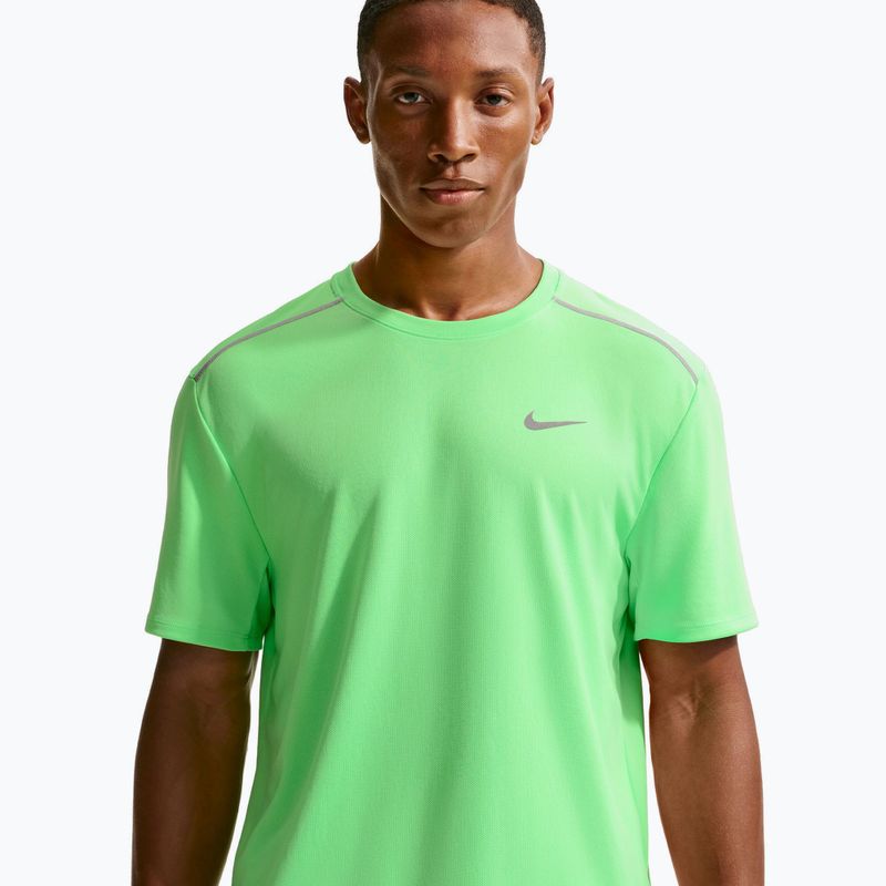 Мъжка тениска за бягане Nike Miler Dri-Fit UV illusion green 4