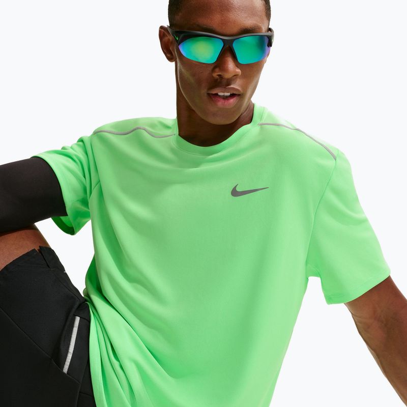 Мъжка тениска за бягане Nike Miler Dri-Fit UV illusion green 6