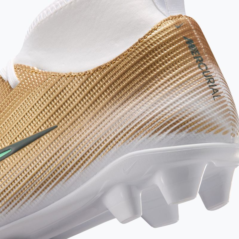 Детски футболни обувки Nike Jr. Mercurial Superfly 11 Club "Kylian Mbappé" metallic gold/green glow 6
