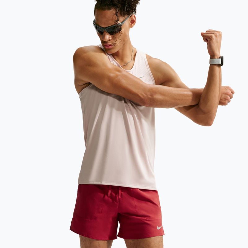 Мъжки къси панталони Nike Stride Dri-Fit с подплата 5" в цвят здраво червено 4