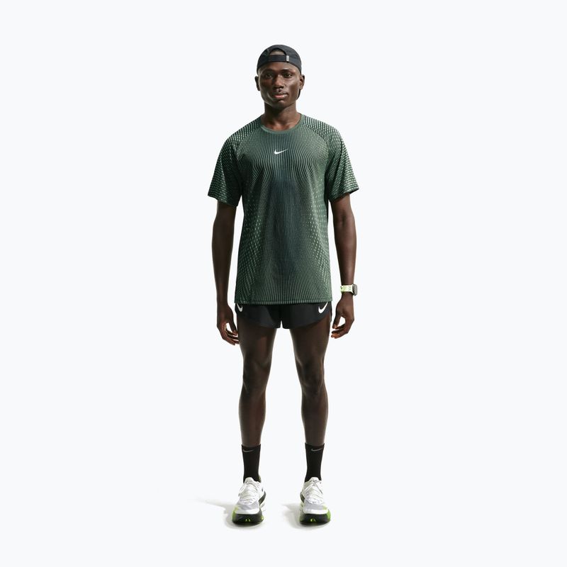 Мъжка тениска за бягане Nike Stride black/light green spark 2