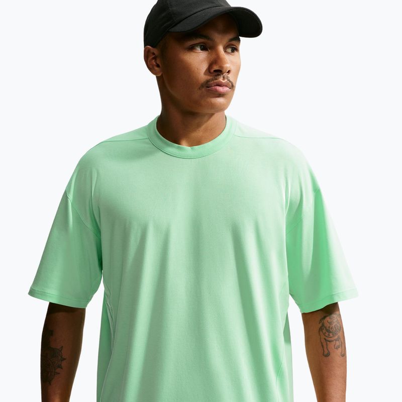 Мъжка тренировъчна тениска Nike 24.7 ImpossiblySoft Light cucumber calm/sail/illusion green 3