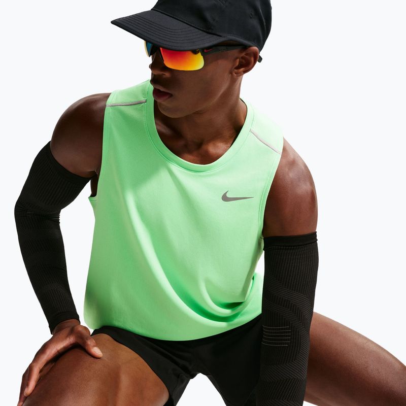 Мъжка тениска за бягане Nike Miler illusion green 5