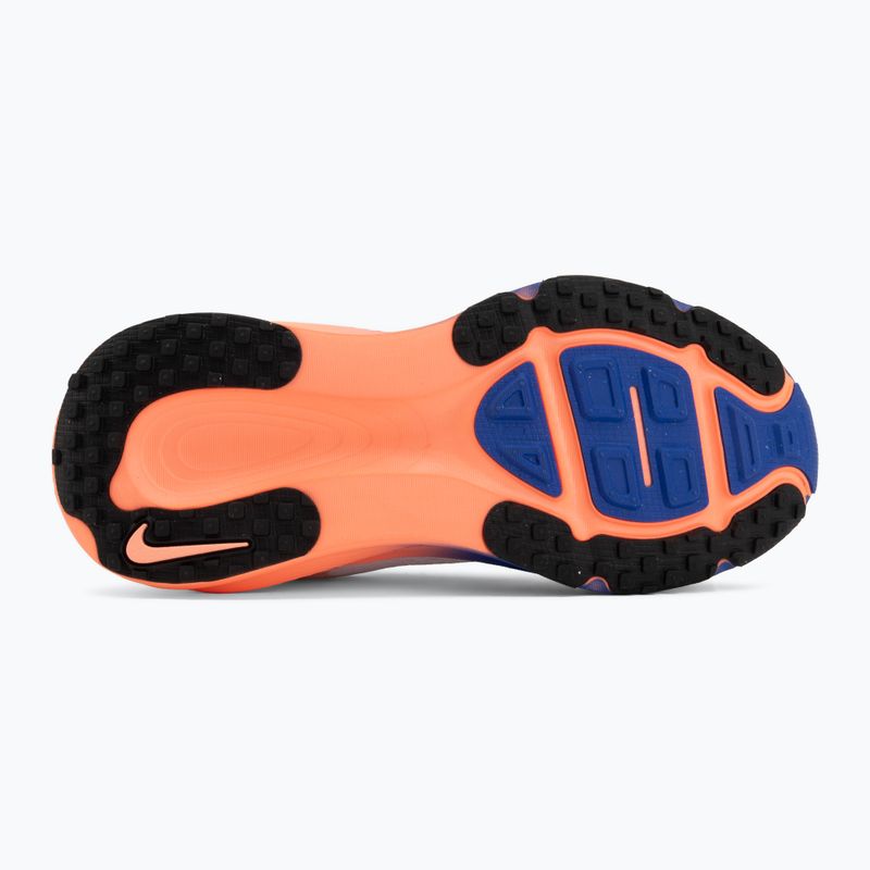 Детски обувки за бягане Nike Vomero 18 white/racer blue/atomic pink/black 4