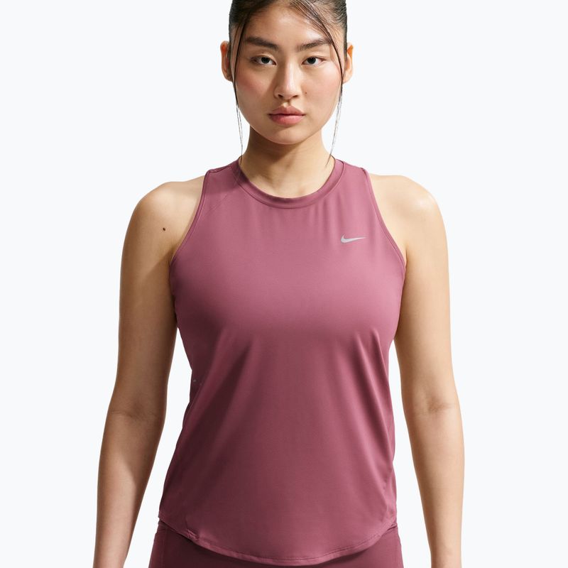 Дамска тениска за бягане Nike Swift Dri-Fit Tank Top pink smoke 4