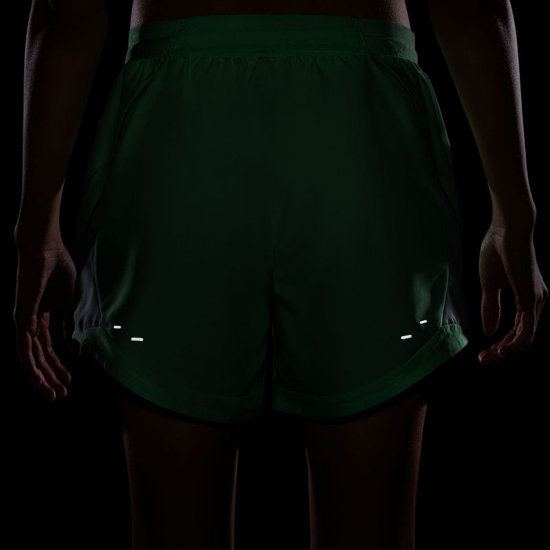 Дамски шорти за бягане Nike Tempo Dri-Fit Unlined illusion green/barely green/green spark 5