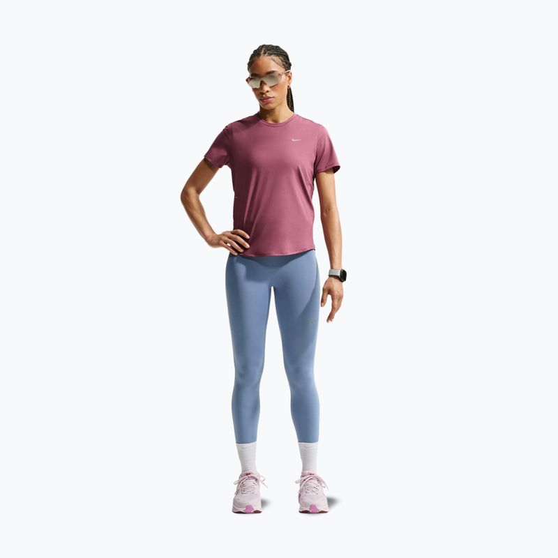 Дамска тениска за бягане Nike Swift Dri-Fit pink smoke 2