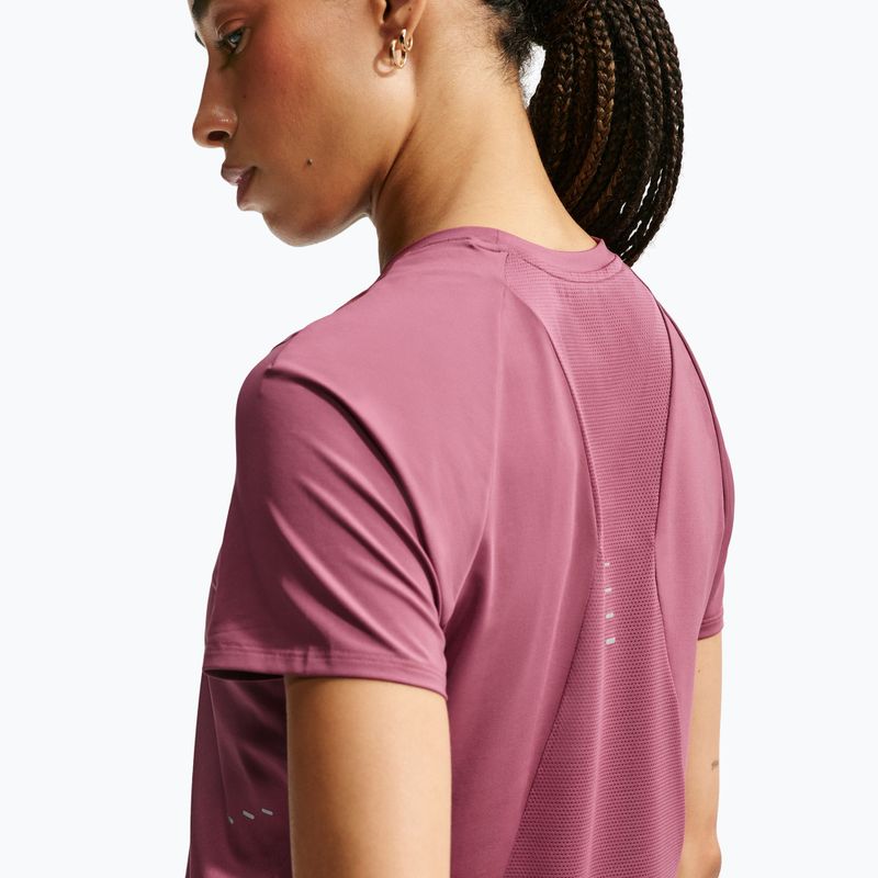 Дамска тениска за бягане Nike Swift Dri-Fit pink smoke 5