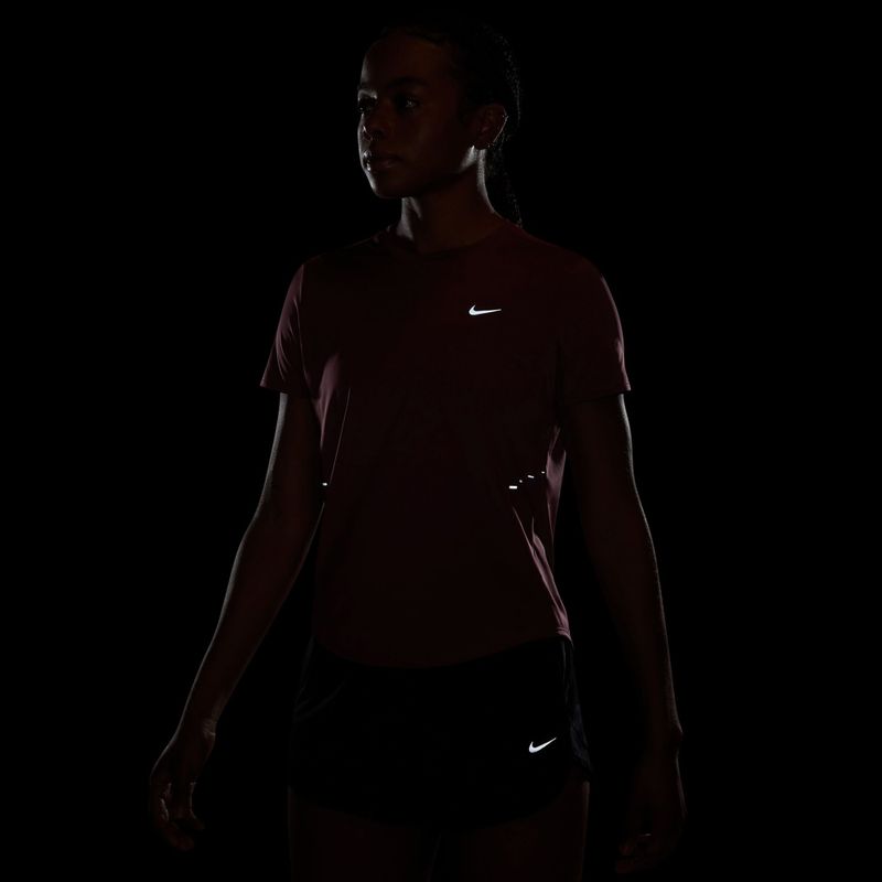 Дамска тениска за бягане Nike Swift Dri-Fit pink smoke 7