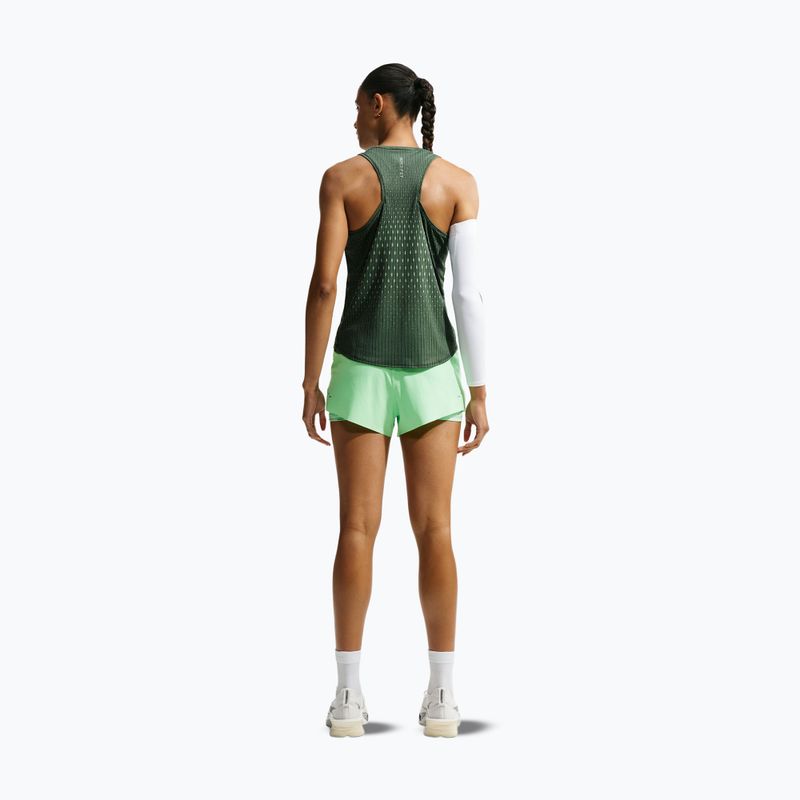 Дамска тениска за бягане Nike Swift Aero-FIT Tank Top black/light green spark 3