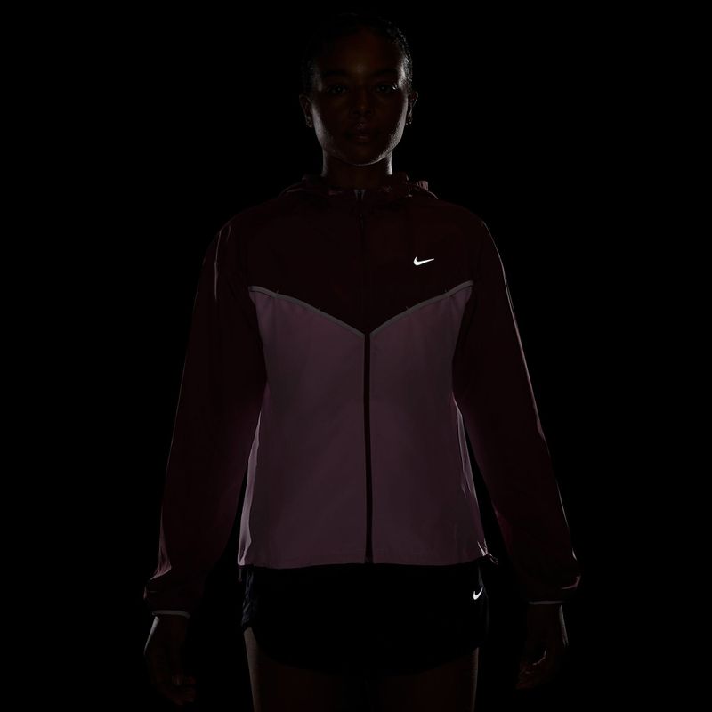 Дамско яке за бягане Nike Tempo Windrunner pink smoke/pink rise 4