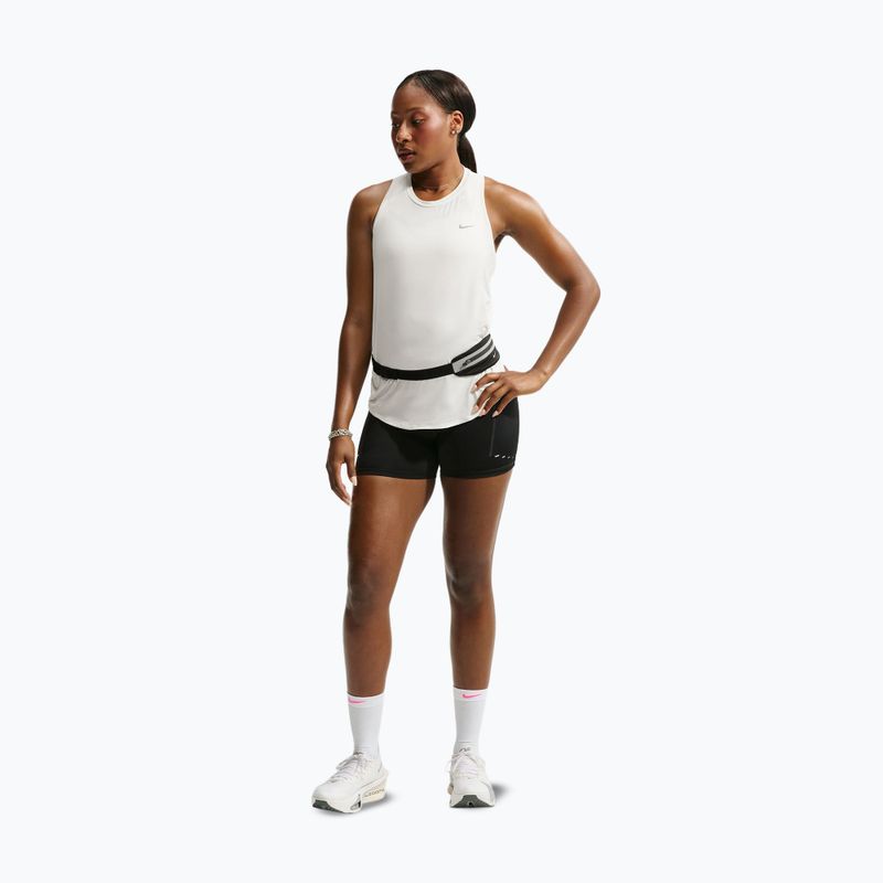 Дамска тениска за бягане Nike Swift Dri-Fit Tank Top sail 2