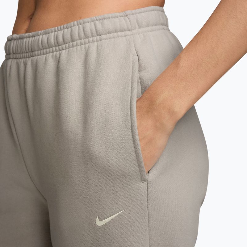 Дамски панталони Nike Studio Fleece cream li/sail 3
