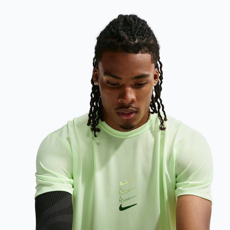 Мъжка тениска за бягане Nike Dri-Fit Running Top barely volt 5