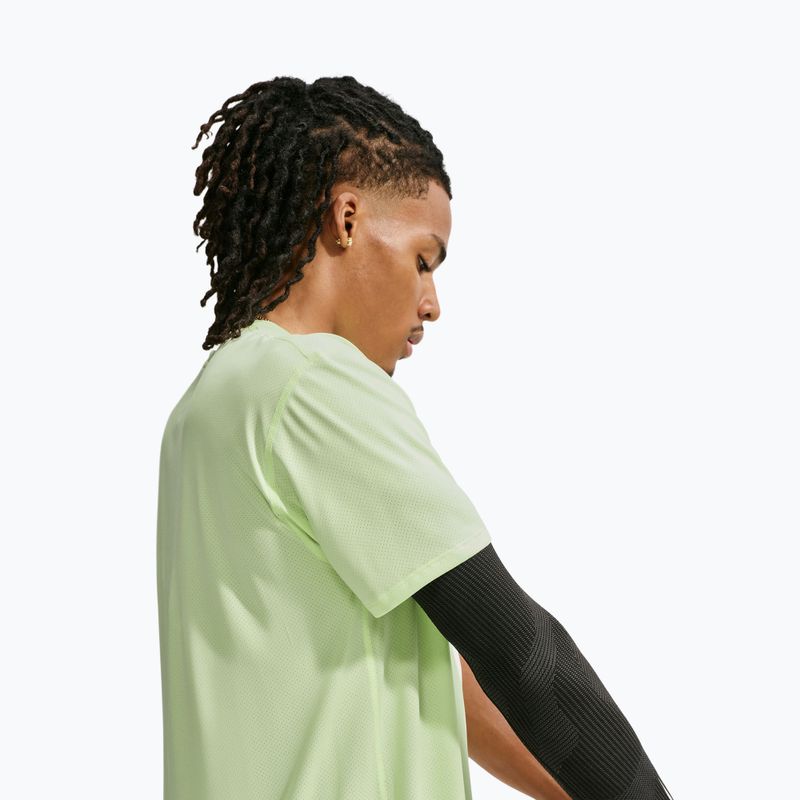 Мъжка тениска за бягане Nike Dri-Fit Running Top barely volt 6