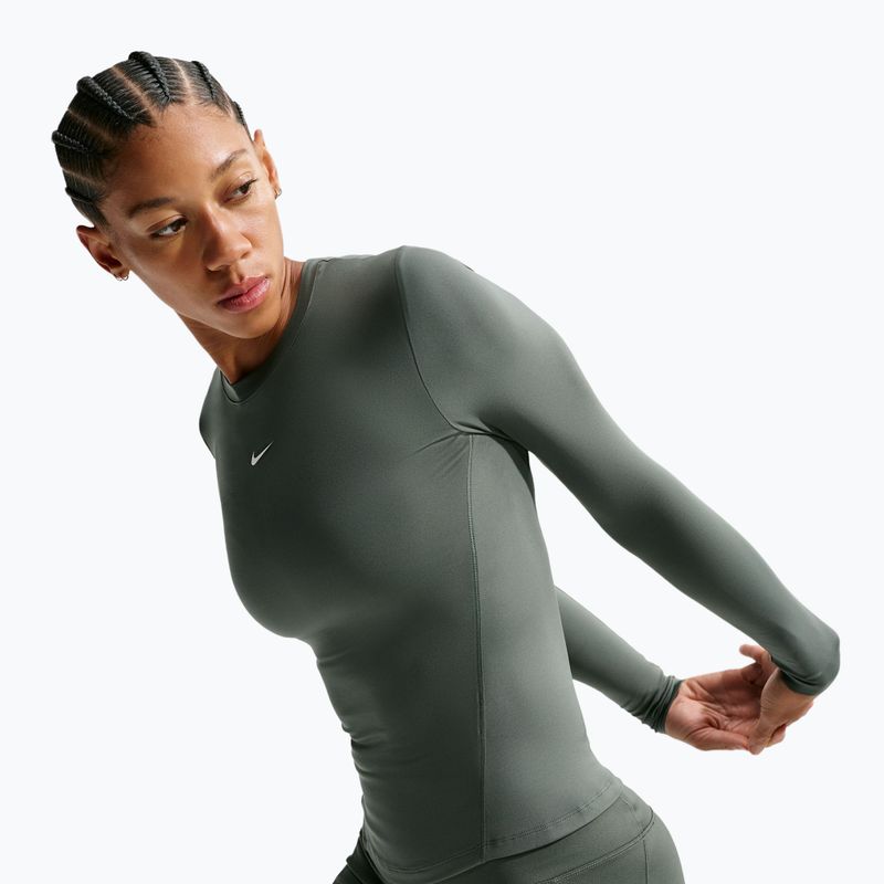 Дамска блуза с дълъг ръкав за  тренировка Nike One Fitted camo green/white 4