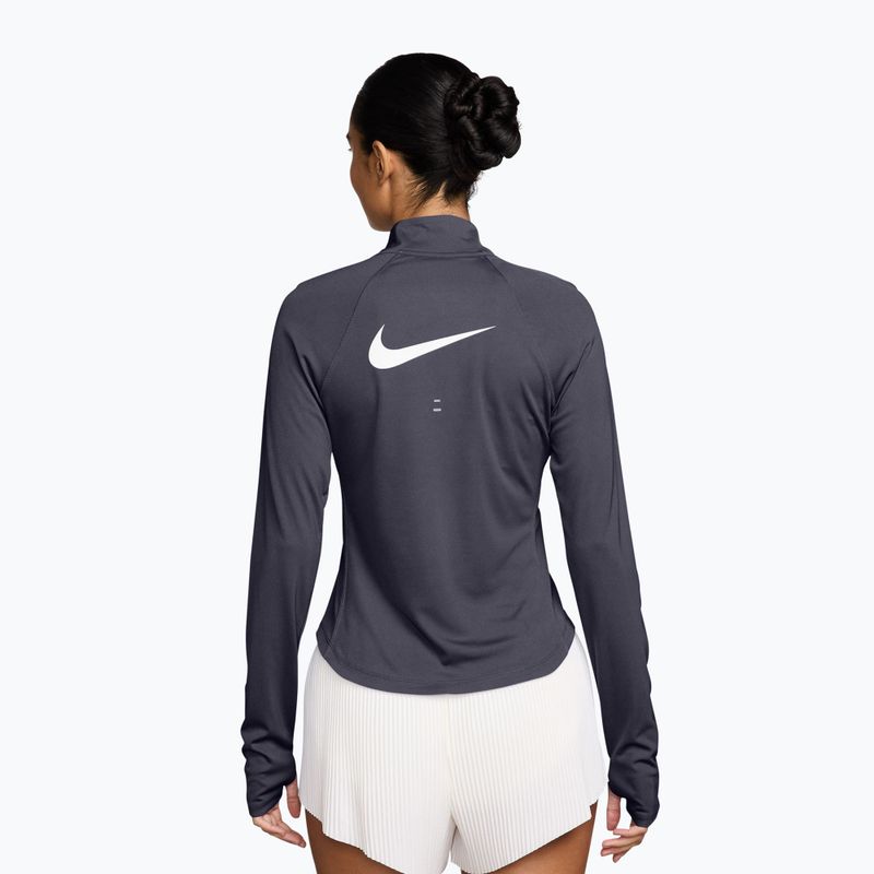 Дамска блуза за бягане с дълъг ръкав Nike Tempo Swoosh Run Dri-Fit 1/4-Zip LS gridiron/white 2