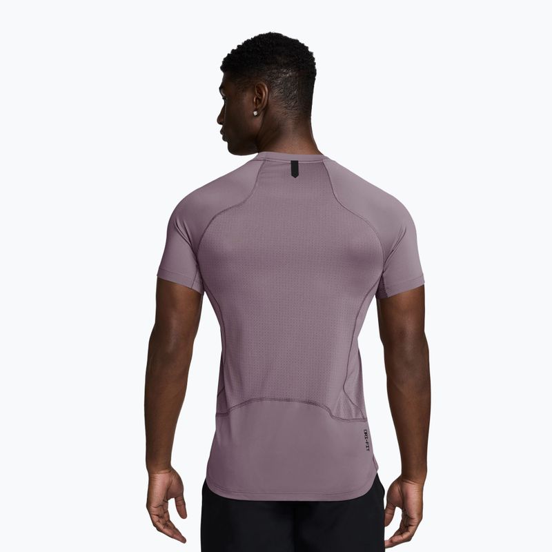 Мъжка тренировъчна тениска Nike Pro Training Dri-Fit purple smoke/light violet ore/vivid purple 2