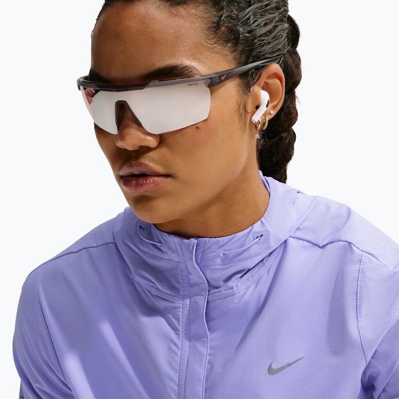 Дамско яке за бягане Nike Swift Repel Packable purple pulse 4