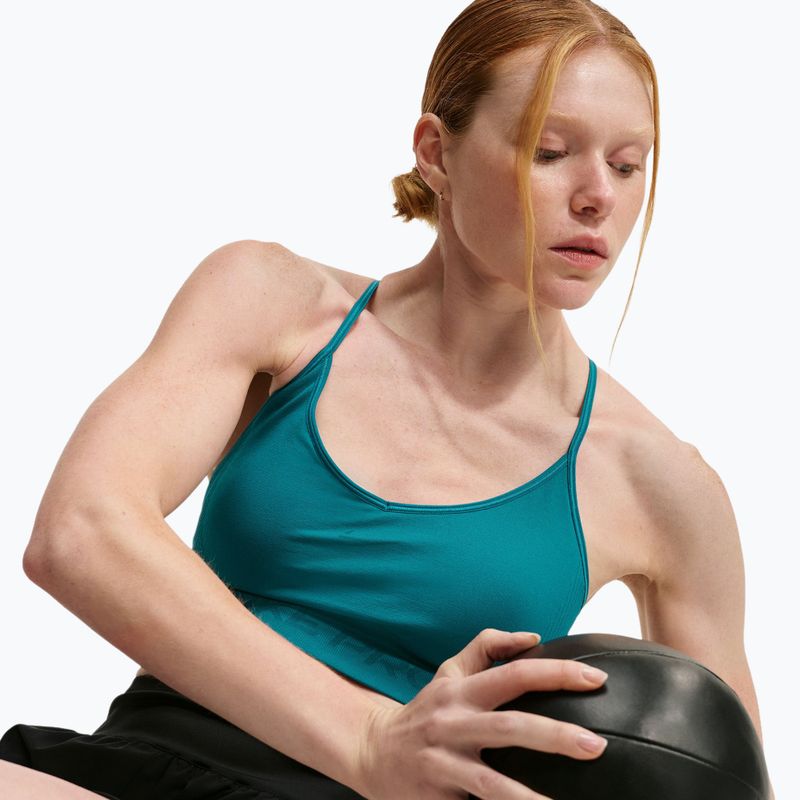 Дамски спортен сутиен Nike Pro Seamless Light Support Sports Bra bright spruce 6