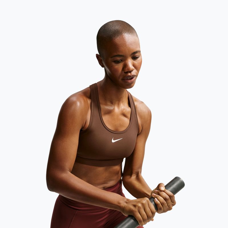 Дамски спортен сутиен Nike Swoosh Medium Support cacao wow/white 4