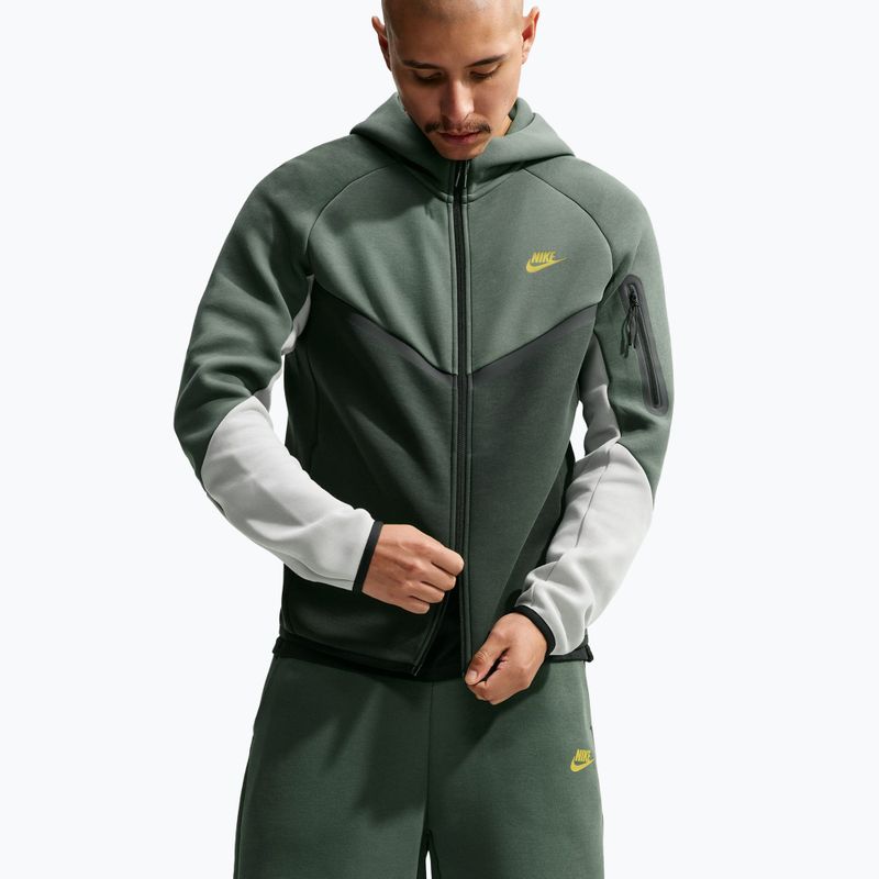 Мъжки суитшърт Nike Tech Windrunner Full Zip camo green/black spruce/chrome yellow 4
