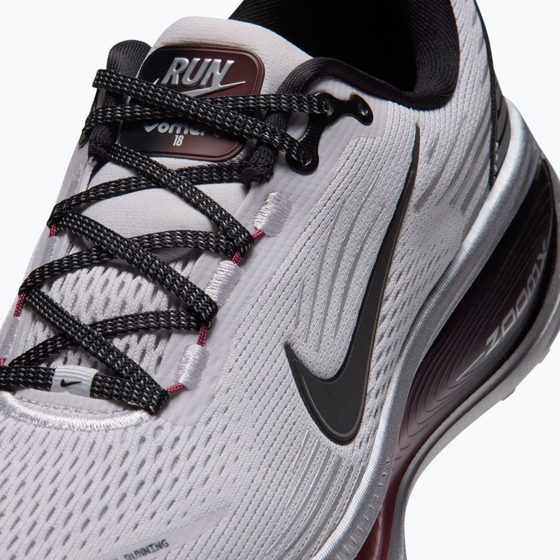 Дамски обувки за бягане Nike Vomero 18 vast grey/metallic silver/black 5